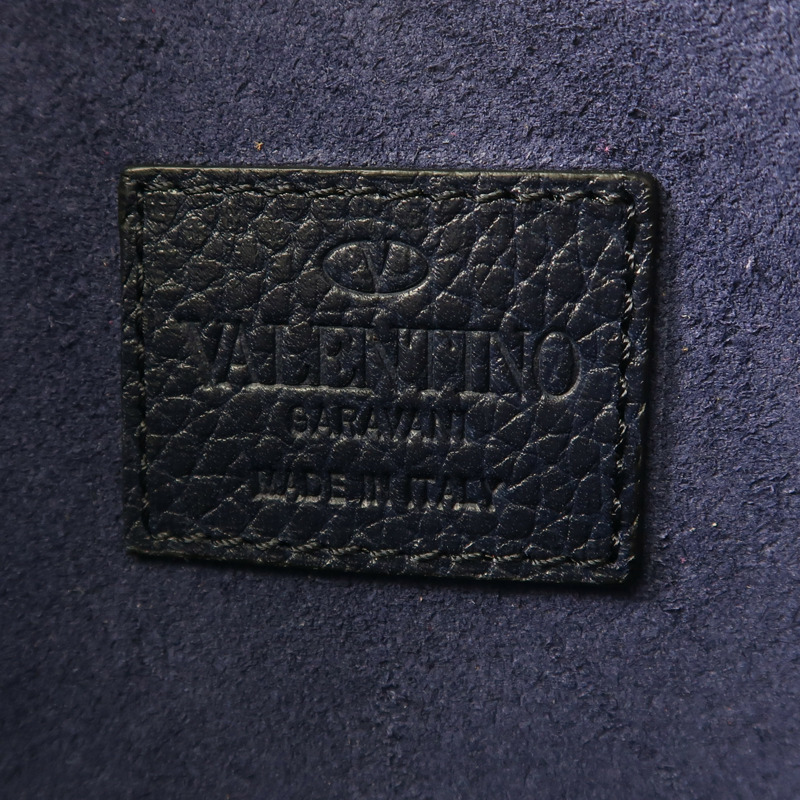 Valentino 牛皮皮革Garavani Rockstud Clutch金扣手拿包-5