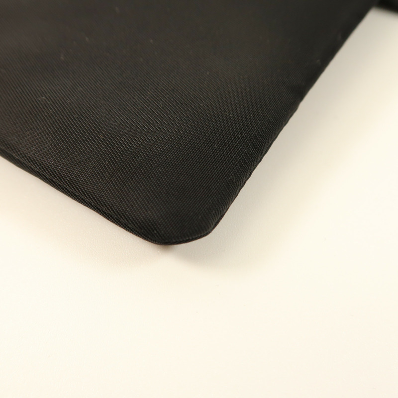 PRADA 尼龍Clutch銀扣手拿包-14