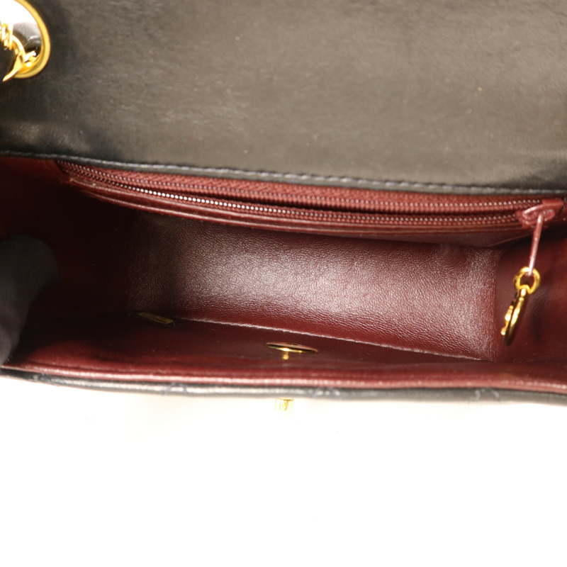 CHANEL 羊皮皮革Vintage Classic Mini Square 17金扣鏈帶肩背袋-5