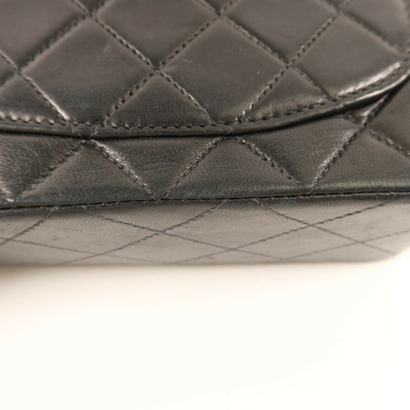 CHANEL 羊皮皮革Vintage Classic Mini Square 17金扣鏈帶肩背袋-14