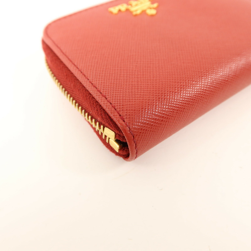 PRADA Saffiano皮革Zip Coin Case金扣零錢包-10