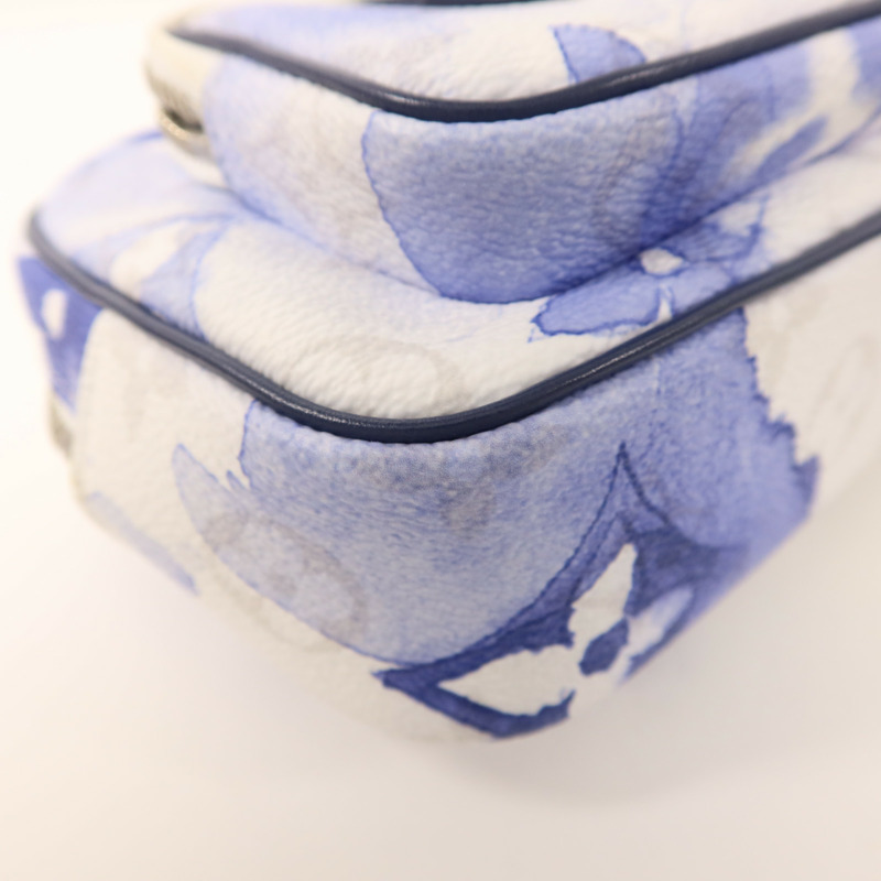 LOUIS VUITTON Monogram Watercolor Outdoor Pochette銀扣腰包/肩背袋-12