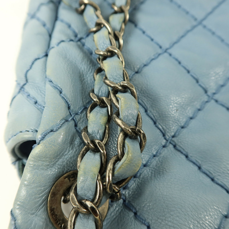 CHANEL 牛皮皮革Matelasse Chain Shoulder銀扣肩背袋-18