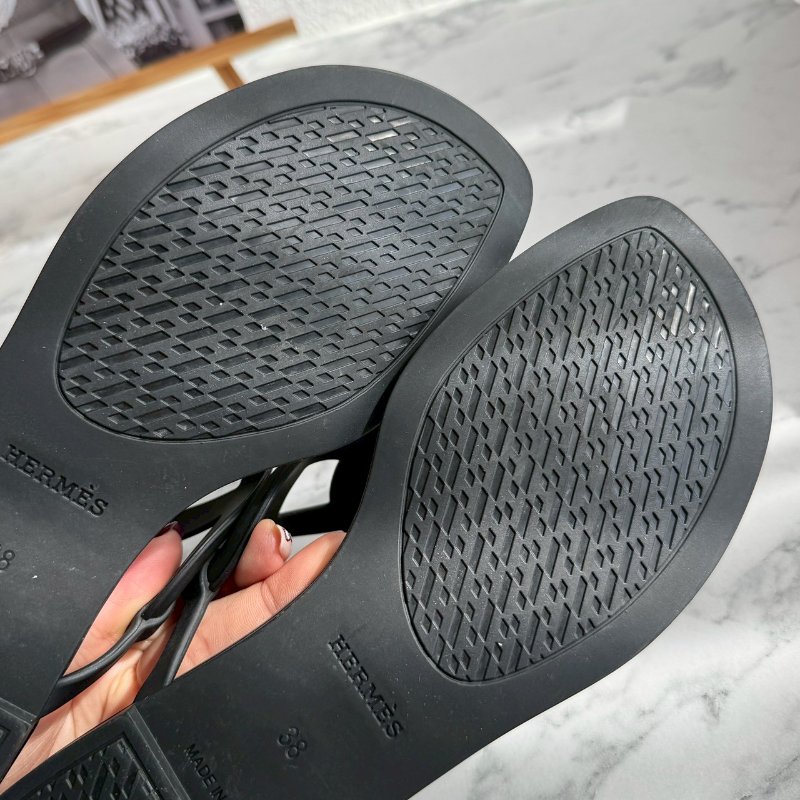 ❤️超級新 Hermes 黑色豬鼻子涼鞋38-5