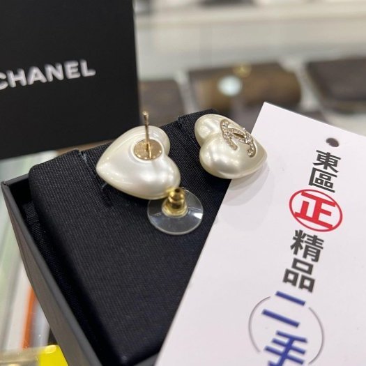 東區正精品㊣CHANEL AB7011近全新香奈兒金色水鑽雙C LOGO立體愛心珍珠耳環 RZ6228-5
