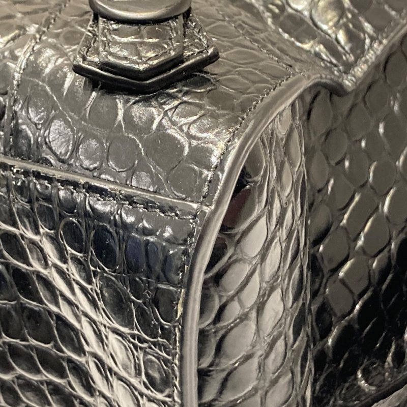 BALENCIAGA 巴黎世家 MEDIUM NEO CLASSIC 機車包 手提包 肩背包 鱷魚皮壓紋 黑色 黑釦-9