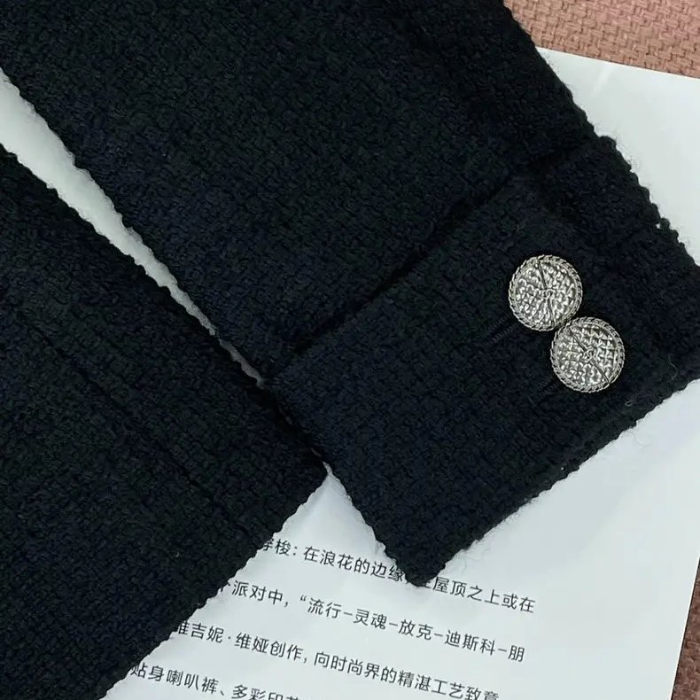 Chanel 2017 春度假系列（Paris-Cuba Collection） 黑色粗花呢外套-6