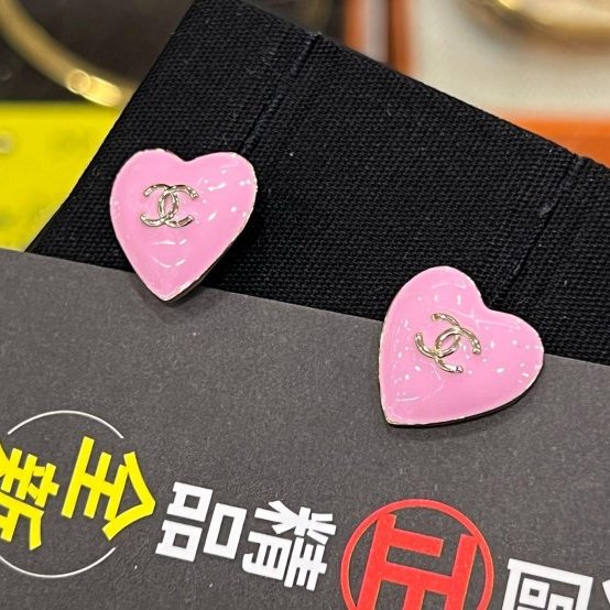東區正精品㊣CHANEL ABG216 Sample sell 25B全新香奈兒粉色琺瑯愛心造型耳環 RZ6229-2