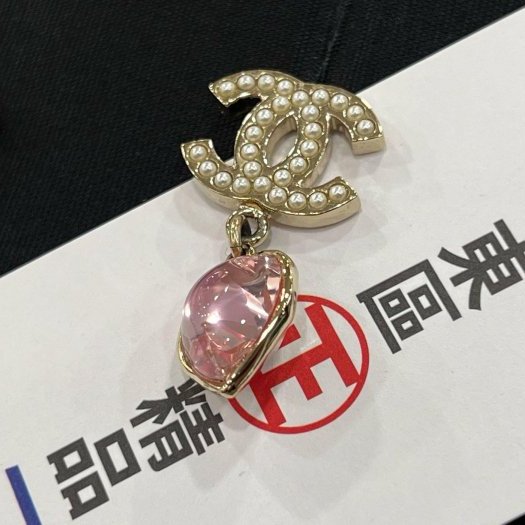東區正精品㊣CHANEL AB9100 近全新香奈兒金色雙C珍珠愛心粉晶吊墜耳環 RZ6245-4