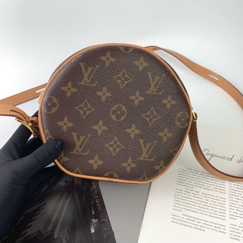 Lv圓餅包 色澤很美❤️-0