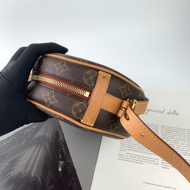 Lv圓餅包 色澤很美❤️-6