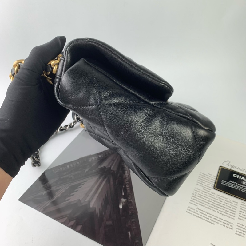 Chanel 19bag黑金小號-2