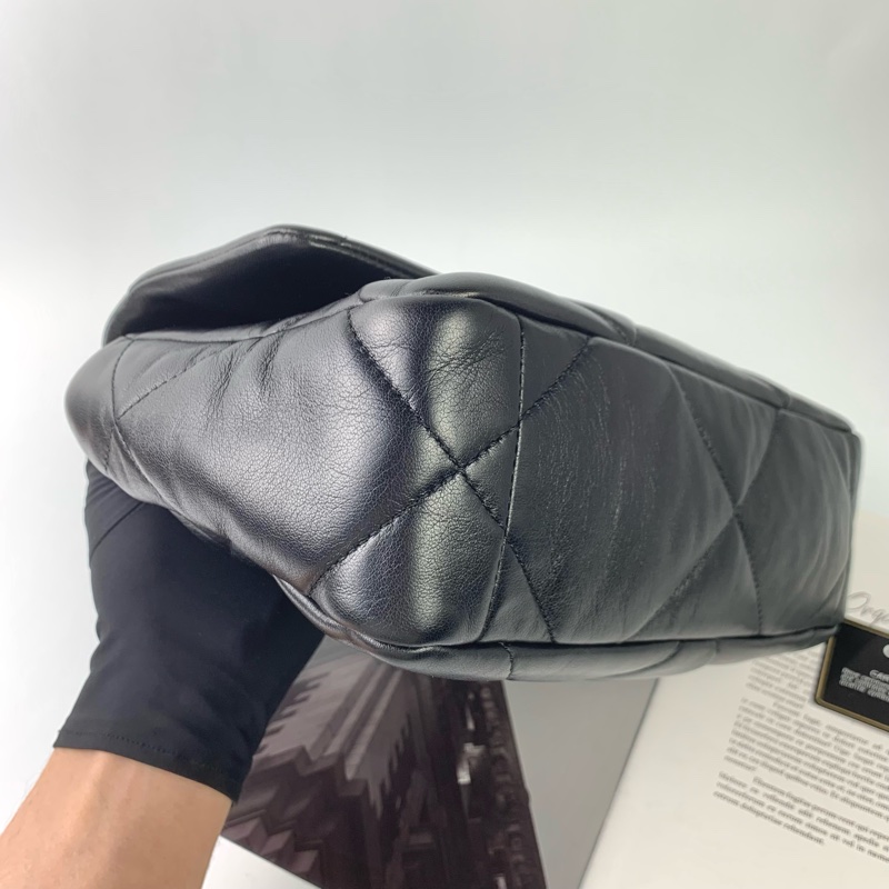Chanel 19bag黑金小號-3