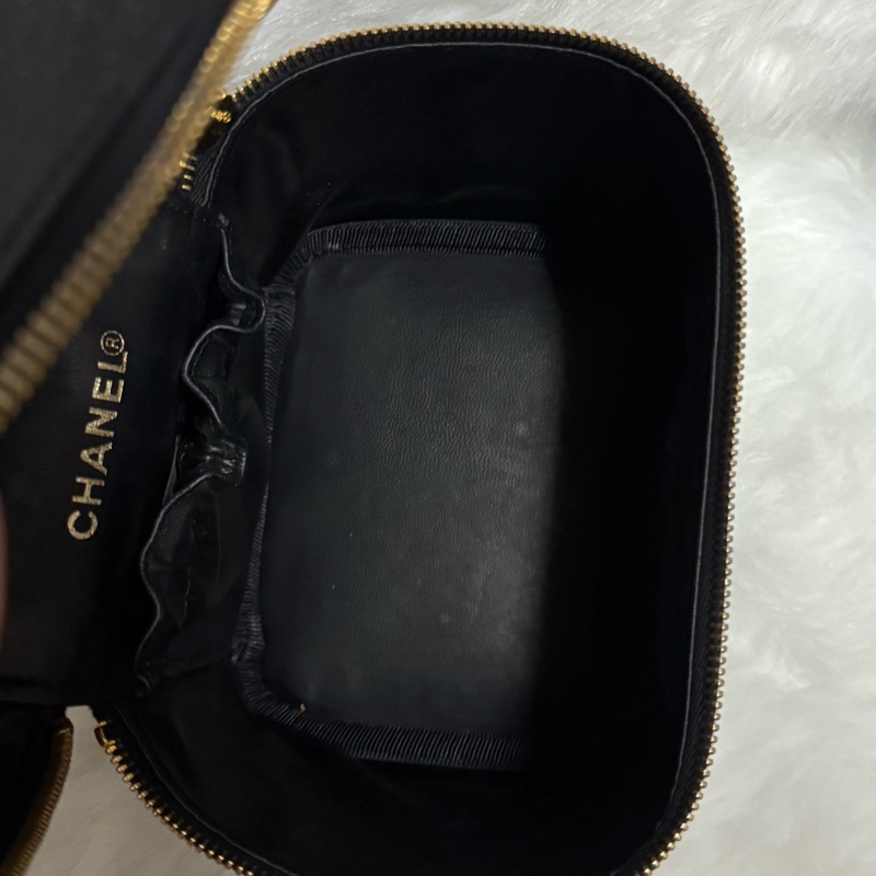 Chanel Vintage 荔枝紋牛皮雙C標誌手提化妝箱-8