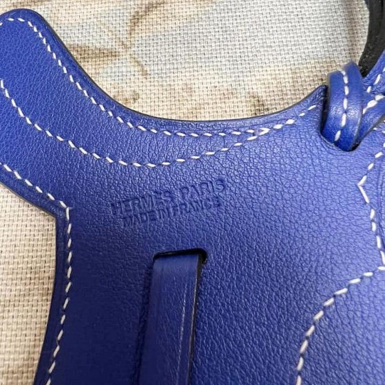 Hermes好好看的閃電藍色馬鞍吊飾-4