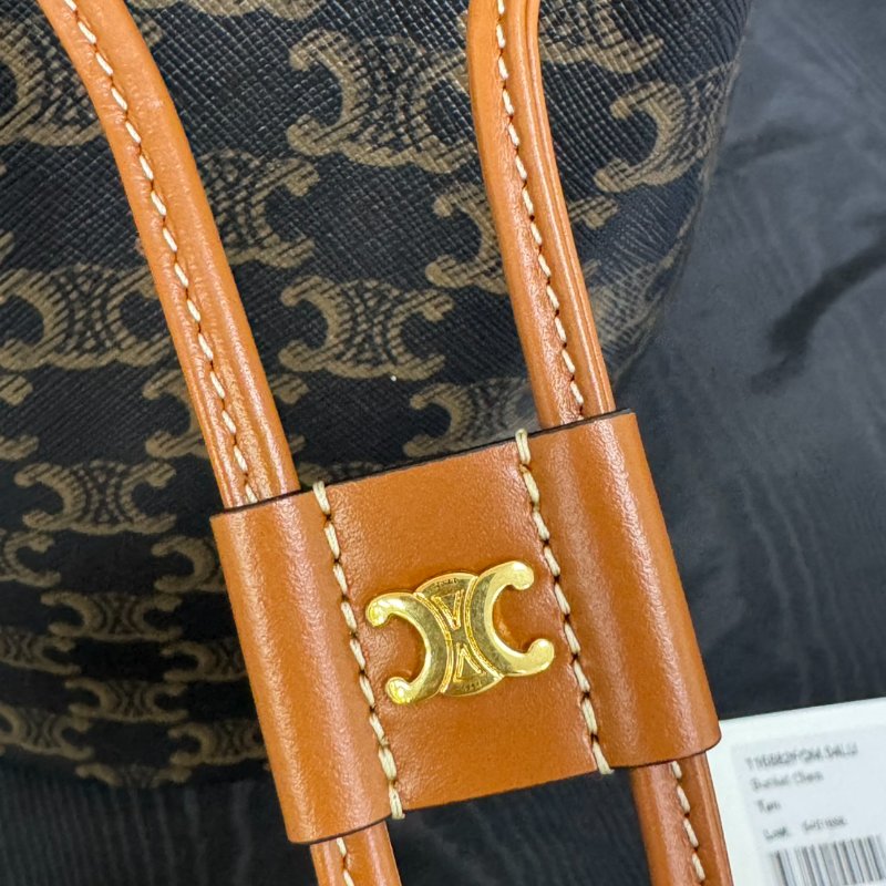 CELINE CLARA 凱旋門老花水桶包-9