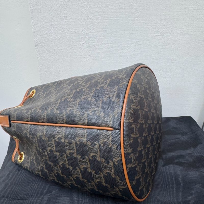 CELINE CLARA 凱旋門老花水桶包-15