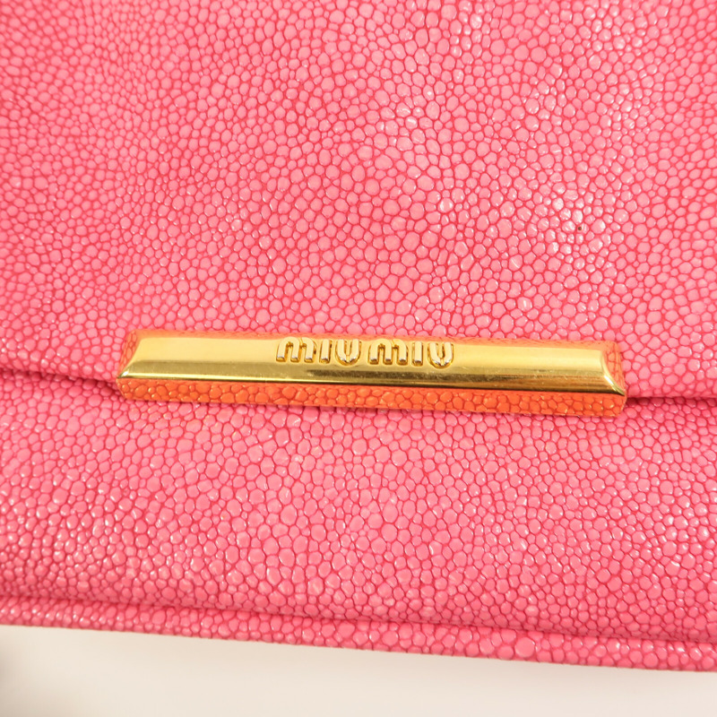 Miu Miu 牛皮皮革Shoulder Bag金扣鏈帶肩背袋-11