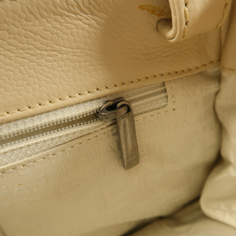 CHANEL 牛皮皮革Quilted Mademoiselle Flap Bag肩背袋-17