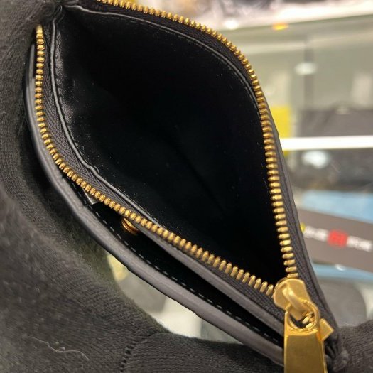 東區正精品㊣Bottega Veneta BV 749940 全新黑色牛皮大格編織拉鍊金釦釦子中夾 RZ6238-3