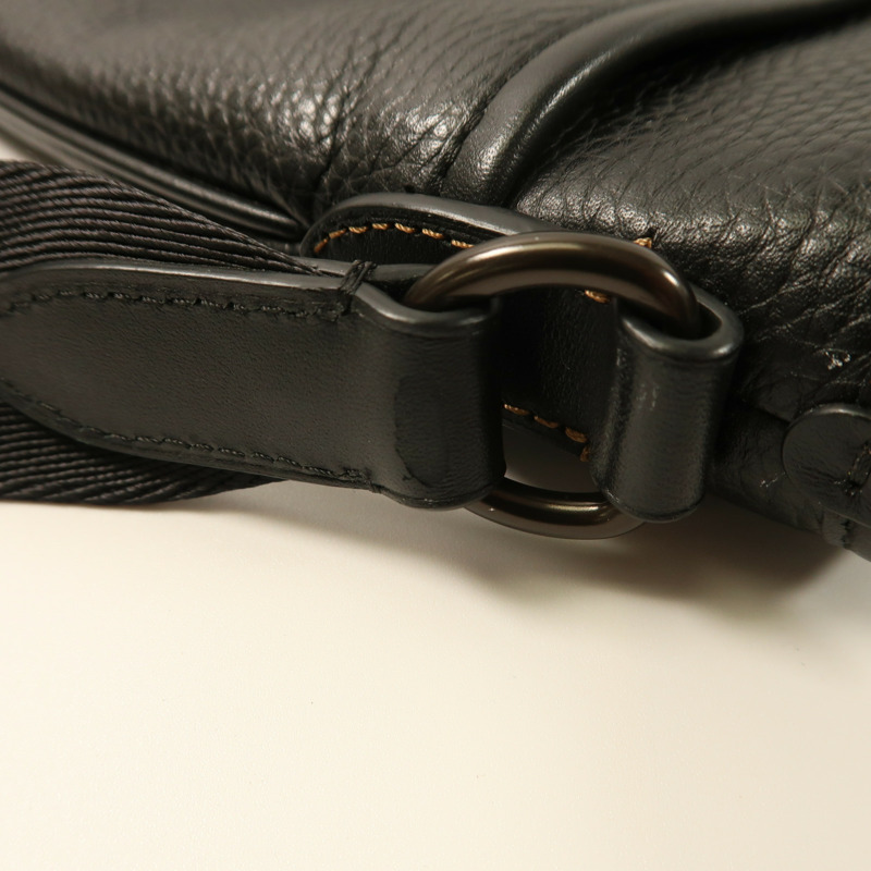 COACH 牛皮皮革Gotham Slim肩背袋-17