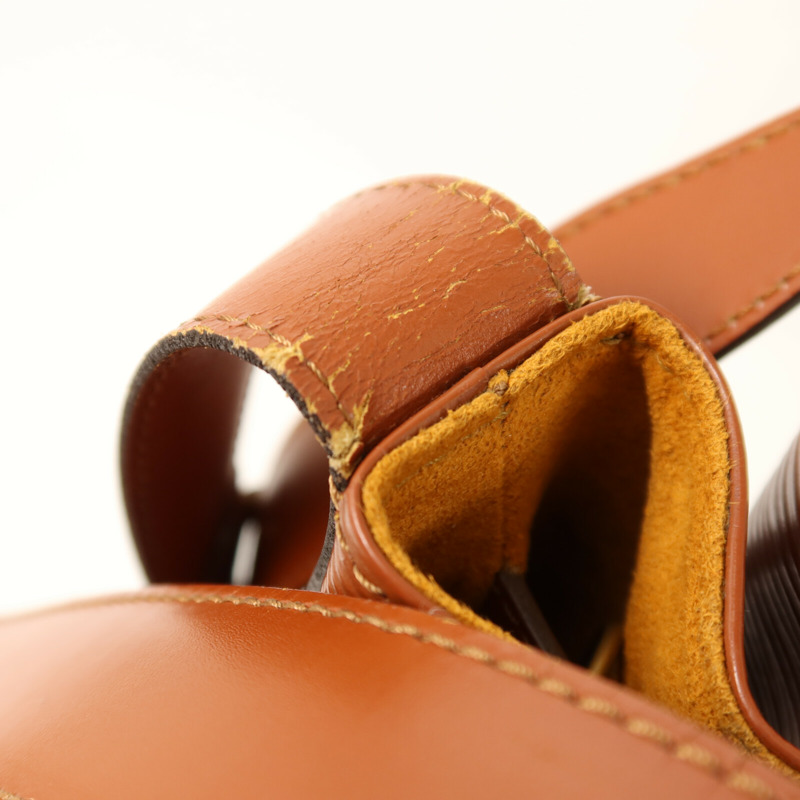 LOUIS VUITTON Epi Sac De Paul金扣肩背袋-15