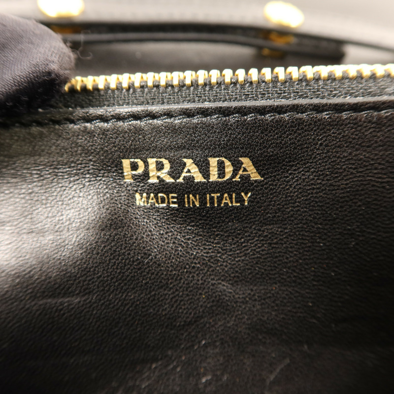 PRADA 羊皮皮革Nappa Gaufre金扣鏈帶肩背袋-6