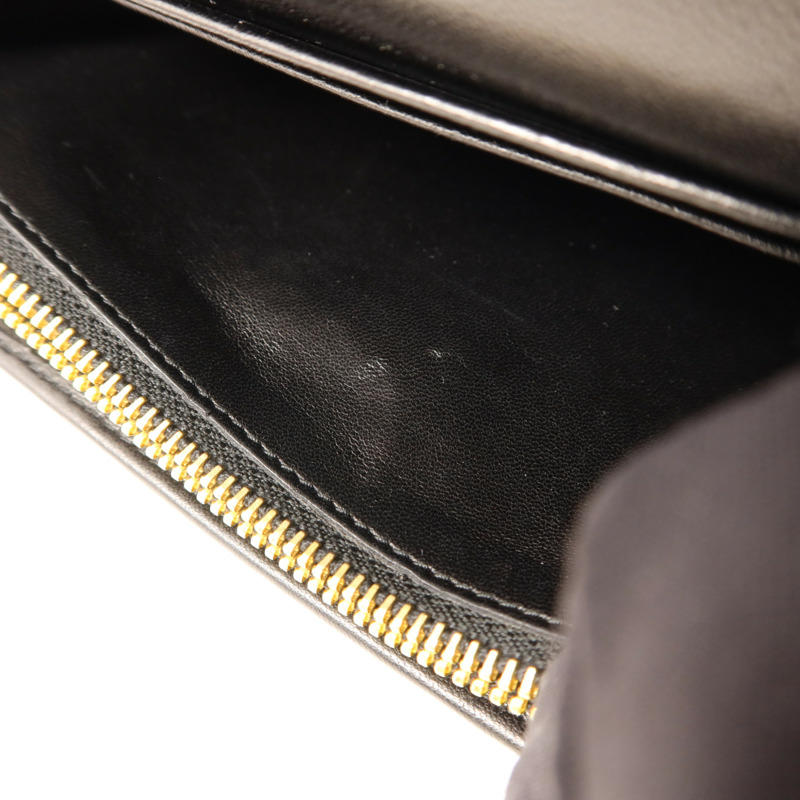 PRADA 羊皮皮革Nappa Gaufre金扣鏈帶肩背袋-16