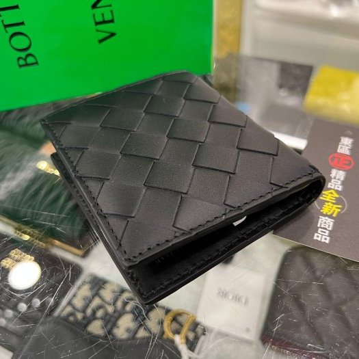 東區正精品㊣BOTTEGA VENETA BV 749400 全新黑色全皮大格編織 6卡對折短夾RZ6239-5
