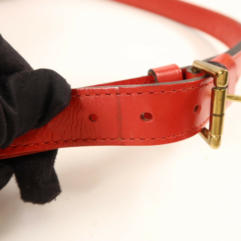 LOUIS VUITTON 水波紋牛皮革Petit Noe金扣肩背袋-19