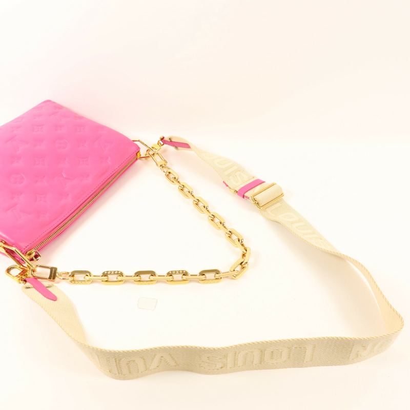 LOUIS VUITTON Monogram Embossed Coussin PM金扣肩背袋-4