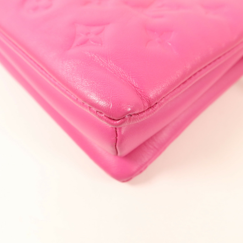 LOUIS VUITTON Monogram Embossed Coussin PM金扣肩背袋-12