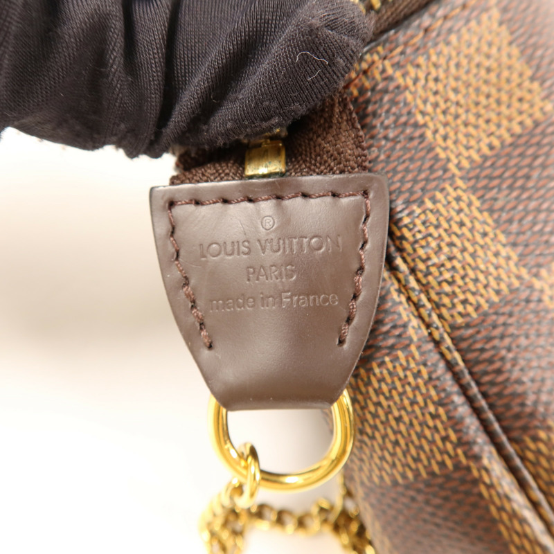 LOUIS VUITTON Damier Mini Pochette Accessoires金扣手拿包-6