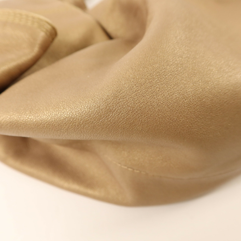 LOEWE 羊皮皮革Nappa Aire金扣手挽袋-14