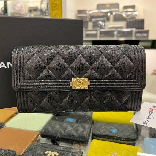 東區正精品㊣CHANEL A80286 BOY 香奈兒黑色荔枝牛皮霧金釦 LOGO 釦式信封長夾皮夾 RZ6240-0