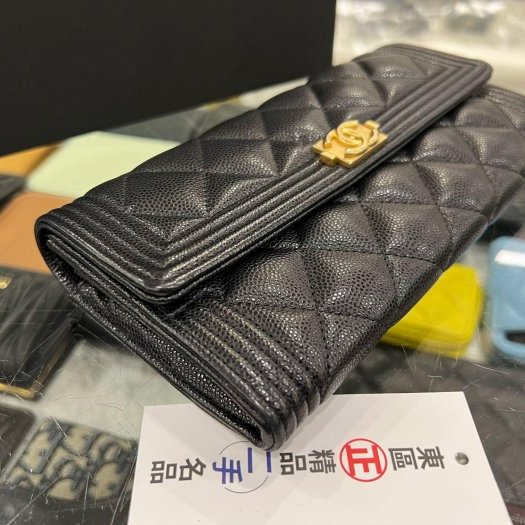 東區正精品㊣CHANEL A80286 BOY 香奈兒黑色荔枝牛皮霧金釦 LOGO 釦式信封長夾皮夾 RZ6240-7