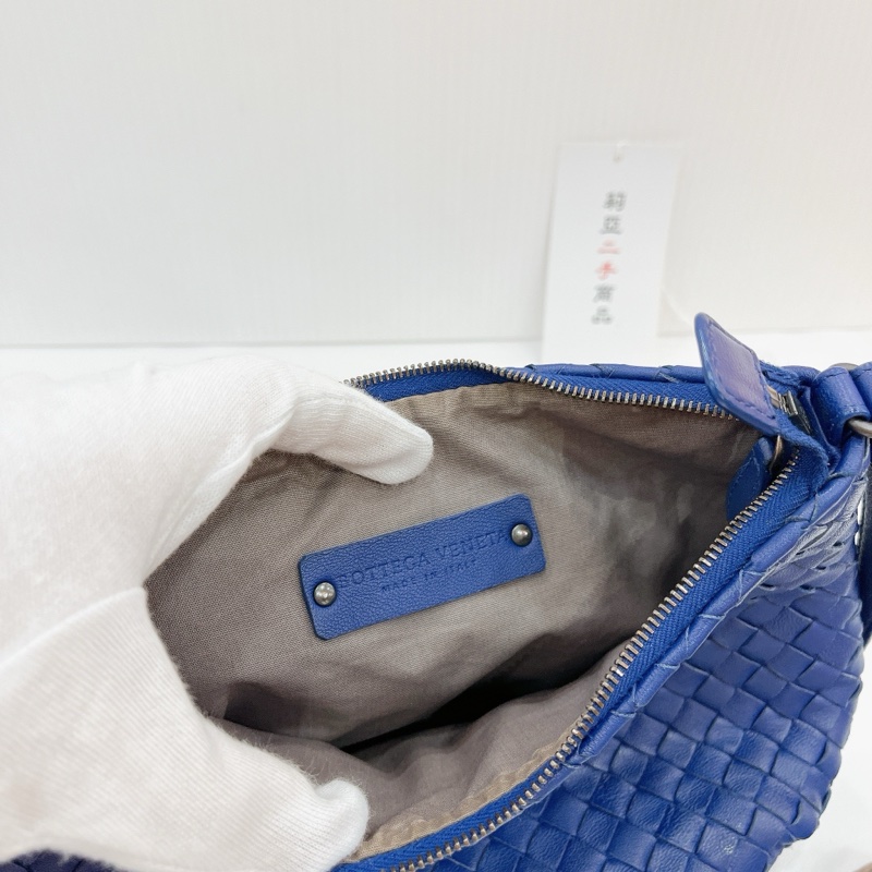 莉亞精品♡BV 小編織半月包 深藍 二手-19