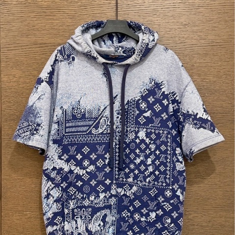 LV 牛仔藍刷色短帽衣