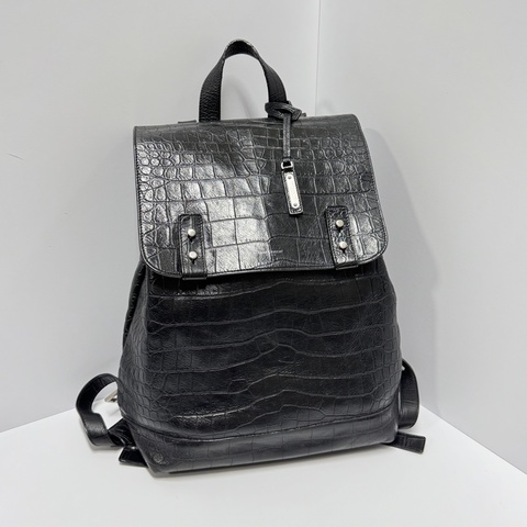 【超級新🌟】 YSL 聖羅蘭 鱷魚紋路 後背包🎒 （專櫃12萬！）