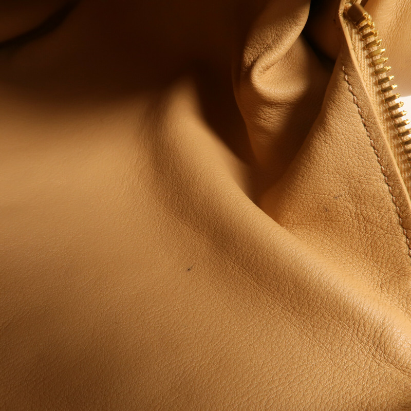 BOTTEGA VENETA 羊皮皮革Mini Double Knot金扣肩背袋-10