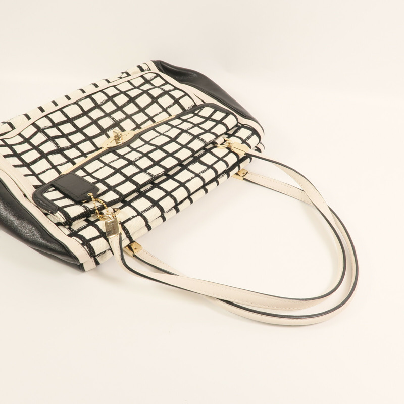 COACH 帆布Shoulder Bag金扣肩背袋-3