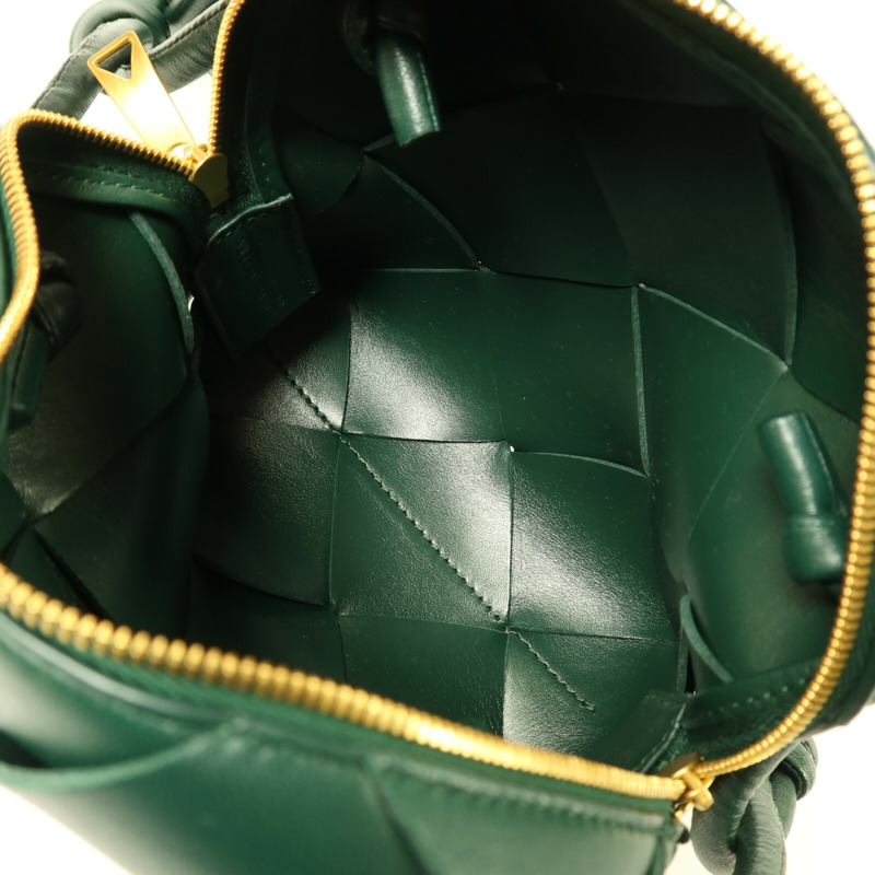 BOTTEGA VENETA 羊皮皮革Cassette Camera金扣肩背袋-4