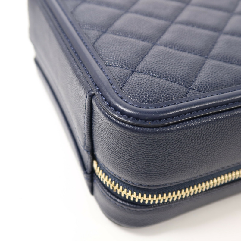 CHANEL 牛皮皮革Vanity Case金扣鏈帶手挽肩背兩用袋-16