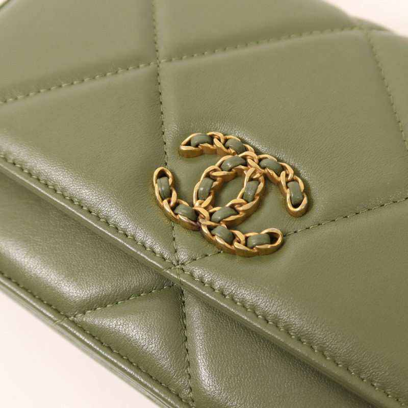 CHANEL 羊皮皮革Chanel 19 Wallet On Chain鏈帶肩背袋-9