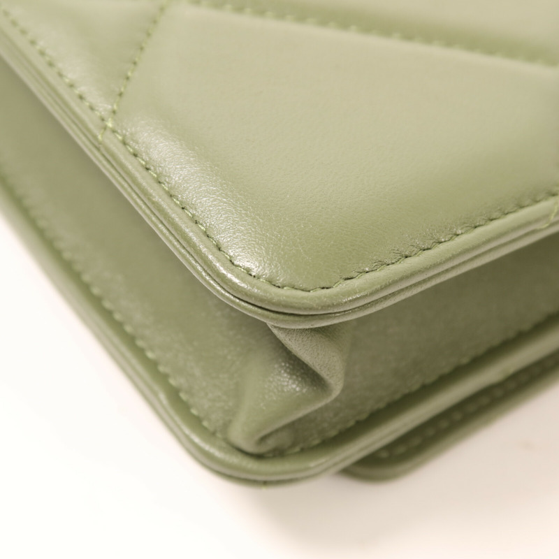 CHANEL 羊皮皮革Chanel 19 Wallet On Chain鏈帶肩背袋-14