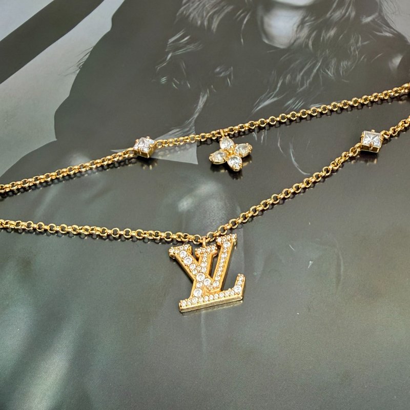 LV logo滿鑽手鏈-1