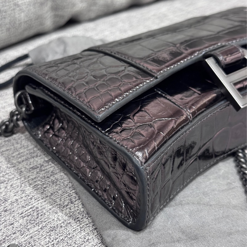 ✨超划算免2w✨巴黎世家 Balenciaga 鱷魚壓紋小牛皮WOC Hourglass 金屬黑-8