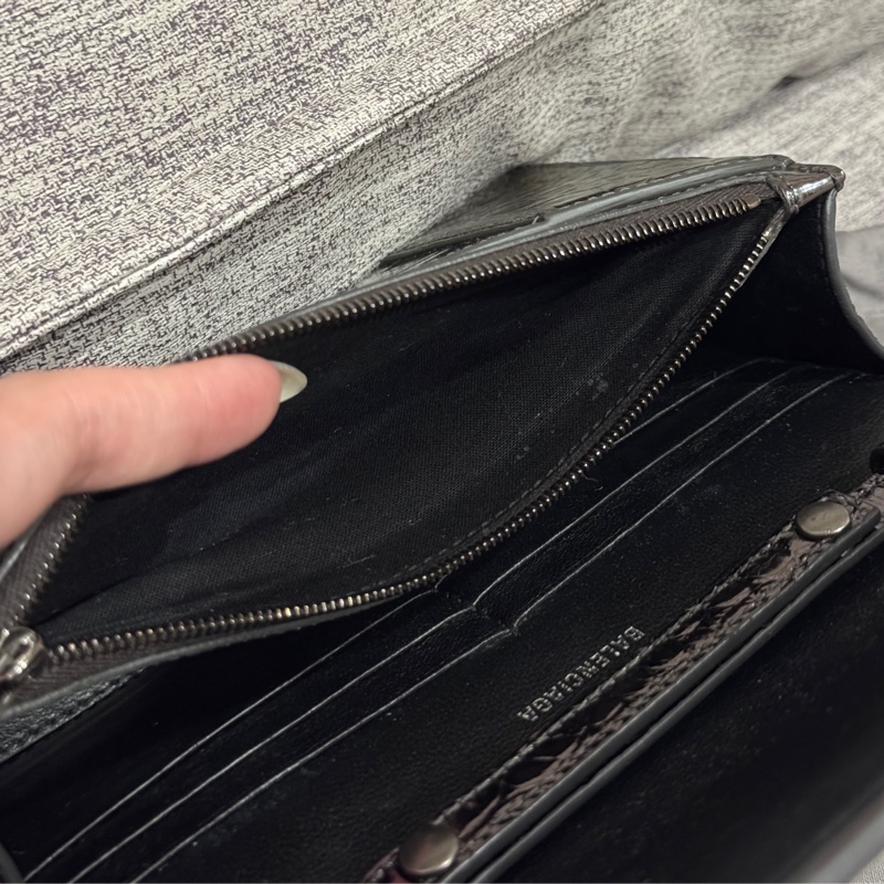 ✨超划算免2w✨巴黎世家 Balenciaga 鱷魚壓紋小牛皮WOC Hourglass 金屬黑-10
