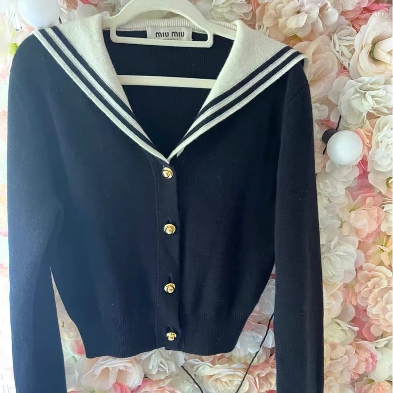 Miumiu羊絨衫36碼-0
