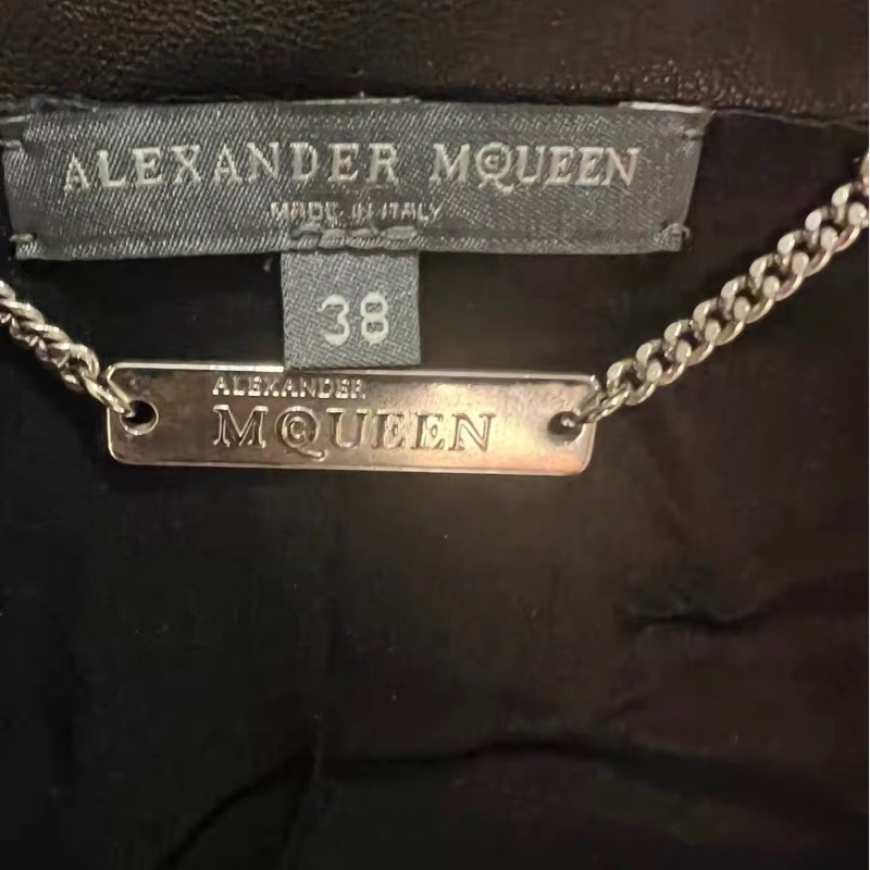 Alexander McQueen皮衣38碼-2